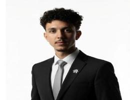 العميل Akram El Seify