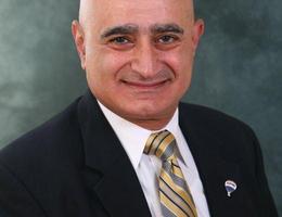 العميل Gamal Farah