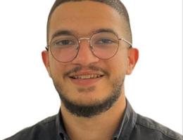العميل Omar Ayman