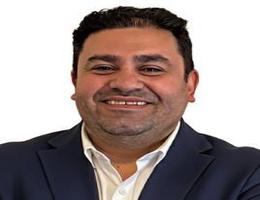 العميل Nader Talaat