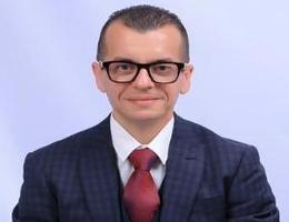 العميل Raymond  Riad
