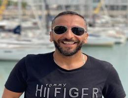 العميل Mina Sadek
