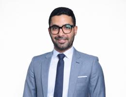 العميل Ahmed  Younis