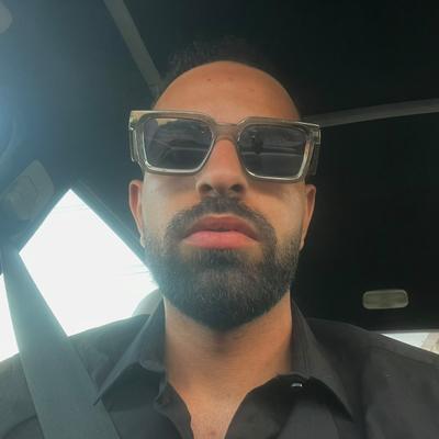 العميل Omar Salah