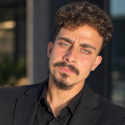 العميل Omar ElShafeay