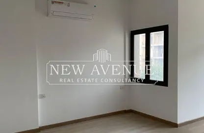 Apartment - 3 Bedrooms - 3 Bathrooms for sale in Moon Residences - Fifth Square - The 5th Settlement - New Cairo City - Cairo