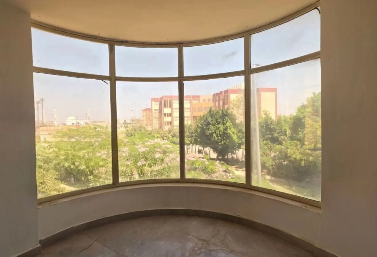 112980928 - Property Main Image