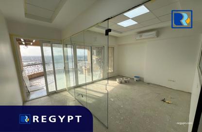 Office Space - Studio - 3 for rent in Cornish El Nile St. - Maadi - Hay El Maadi - Cairo