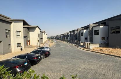 Townhouse - 3 - 4 for sale in Creek Town - The 1st Settlement - New Cairo City - Cairo