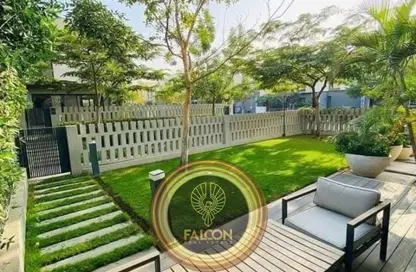 فيلا - 3 غرف نوم - 3 حمامات للبيع في كمبوند البروج - كمبوندات الشروق - مدينة الشروق - القاهرة