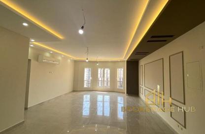 Apartment - 3 Bedrooms - 2 Bathrooms for rent in Hyde Park - New Cairo City - Cairo
