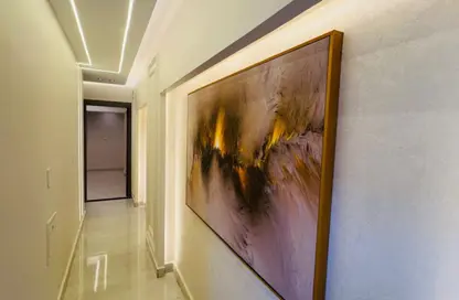 شقة - 3 غرف نوم - 3 حمامات للبيع في شارع المدرسة - الحي الرابع - مدينة 6 أكتوبر - الجيزة