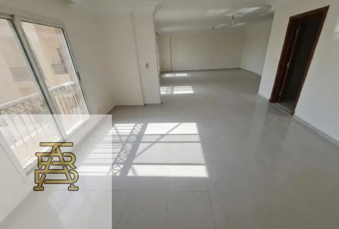 105440192 - Property Image 2