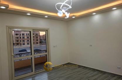 Apartment - 3 Bedrooms - 2 Bathrooms for sale in Al Khamayel city - Sheikh Zayed Compounds - Sheikh Zayed City - Giza