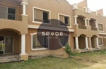 Townhouse - 4 Bedrooms - 4 Bathrooms for sale in Mena Residence - South Investors Area - New Cairo City - Cairo