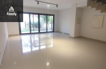 Villa - 2 Bedrooms - 3 Bathrooms for sale in Hyde Park - New Cairo City - Cairo