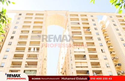Apartment - 4 Bedrooms - 3 Bathrooms for sale in Albert Al Awal St. - Smouha - Hay Sharq - Alexandria