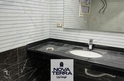 Apartment - 2 Bedrooms - 1 Bathroom for rent in Al Bostan St. - 9th District - Sheikh Zayed City - Giza