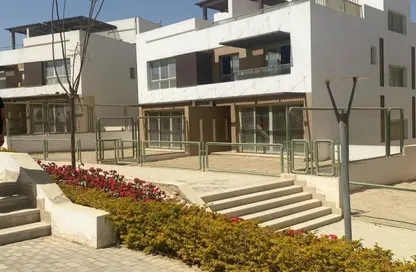 منزل مزدوج - 6 غرف نوم - 5 حمامات للبيع في كمبوند اب فيل - طريق مصر اسكندرية الصحراوي - مدينة 6 أكتوبر - الجيزة