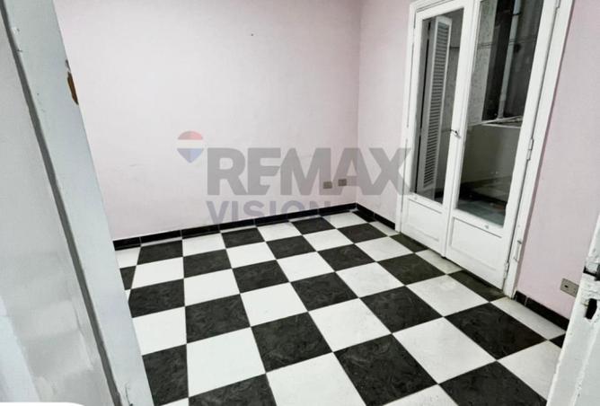 8585590 - Property Image 2