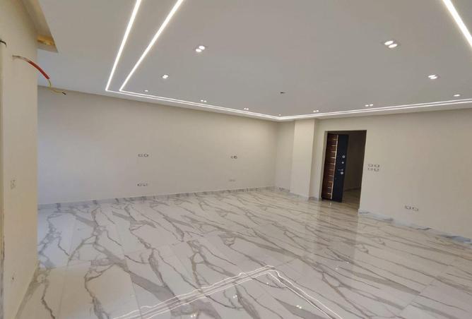 72181364 - Property Main Image