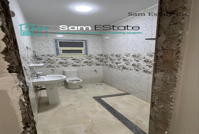 6921681 - Property Image 2