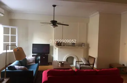 شقة - 3 غرف نوم - 2 حمامات للايجار في شارع طه حسين - الزمالك - القاهرة