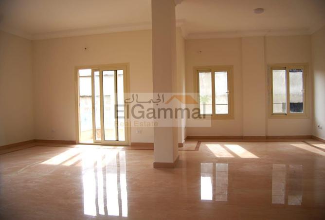 73489087 - Property Image 3