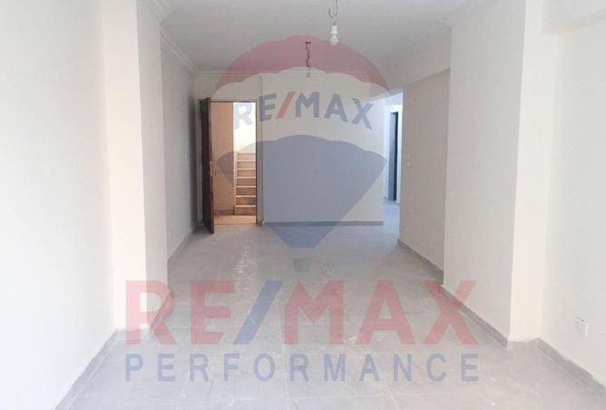 6867601 - Property Image 2