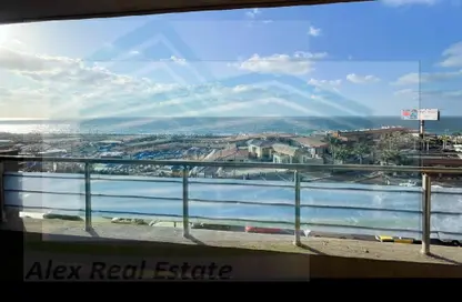 Apartment - 3 Bedrooms - 3 Bathrooms for rent in Al Geish Road - Glim - Hay Sharq - Alexandria