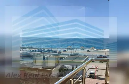 شقة - 3 غرف نوم - 1 حمام للايجار في طريق الجيش - كامب شيزار - حي وسط - الاسكندرية