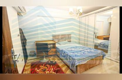 Apartment - 2 Bedrooms - 1 Bathroom for rent in Al Mosheer Ahmed Ismail St. - Sidi Gaber - Hay Sharq - Alexandria