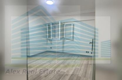 Apartment - 3 Bedrooms - 2 Bathrooms for rent in Victor Ammanuel Square - Smouha - Hay Sharq - Alexandria