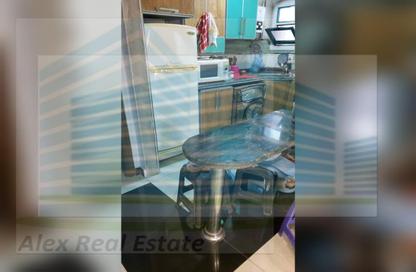 Apartment - 3 Bedrooms - 1 Bathroom for rent in Al Geish Road - Camp Chezar - Hay Wasat - Alexandria