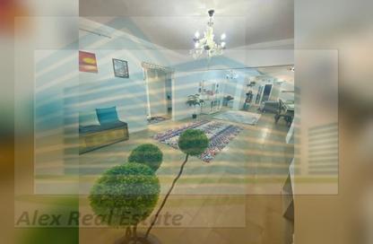 Apartment - 2 Bedrooms - 1 Bathroom for rent in Kafr Abdo St. - Kafr Abdo - Roushdy - Hay Sharq - Alexandria