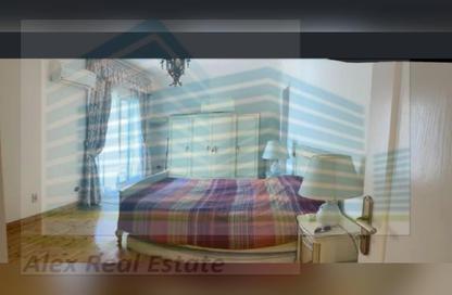 Apartment - 3 Bedrooms - 3 Bathrooms for rent in Al Ghardaqah St. - San Stefano - Hay Sharq - Alexandria
