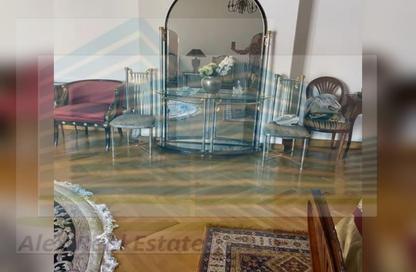 Apartment - 3 Bedrooms - 3 Bathrooms for rent in Al Ghardaqah St. - San Stefano - Hay Sharq - Alexandria