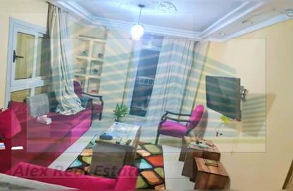 Apartment - 3 Bedrooms - 1 Bathroom for rent in Al Geish Road - Camp Chezar - Hay Wasat - Alexandria