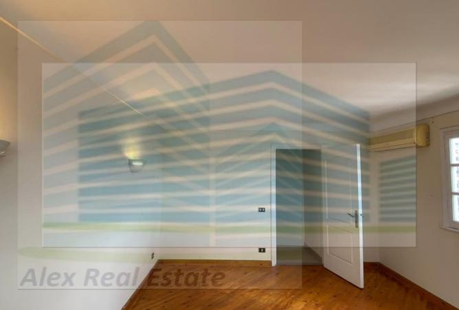 6816585 - Property Image 3