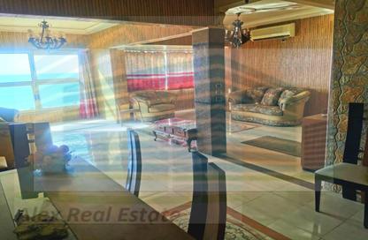 Apartment - 3 Bedrooms - 2 Bathrooms for rent in Kasr Al Safa St. - Zezenia - Hay Sharq - Alexandria
