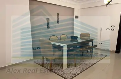 Apartment - 3 Bedrooms - 3 Bathrooms for rent in Al Safa St. - Smouha - Hay Sharq - Alexandria