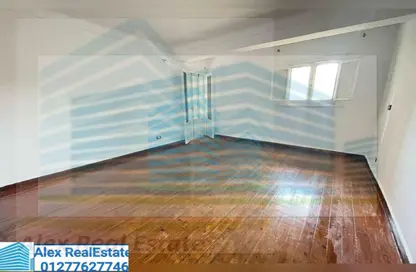 Office Space - Studio - 2 Bathrooms for rent in Tout Ankh Amoun St. - Smouha - Hay Sharq - Alexandria