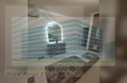 Apartment - 2 Bedrooms - 1 Bathroom for rent in Al Geish Road - Glim - Hay Sharq - Alexandria
