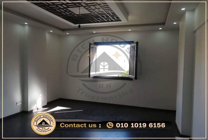 6900339 - Property Image 3