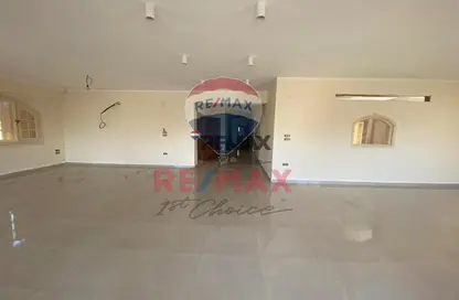 Apartment - 4 Bedrooms - 3 Bathrooms for rent in 2nd Neighborhood - 2nd Area - Shorouk City - Cairo Apartment - 4 Bedrooms - 3 Bathrooms for rent in 2nd Neighborhood - 2nd Area - Shorouk City - Cairo