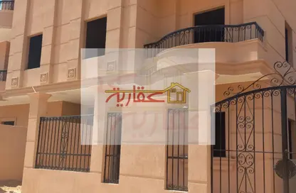 Half Floor - 3 Bedrooms - 2 Bathrooms for sale in 10th of Ramadan City - Sharqia
