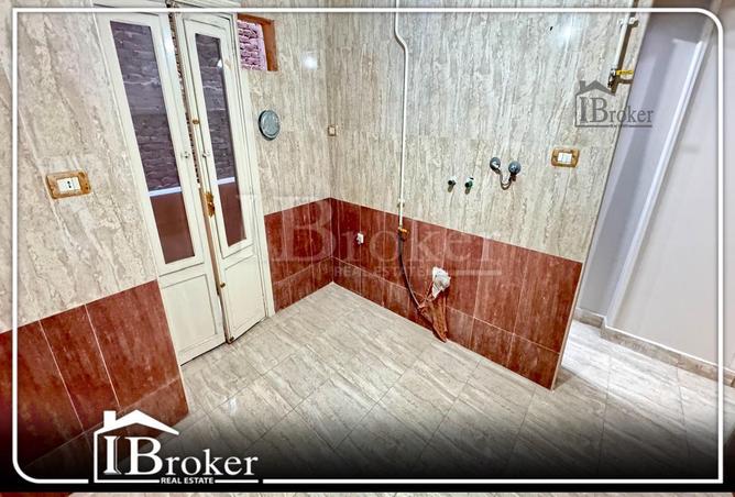 6782012 - Property Image 3