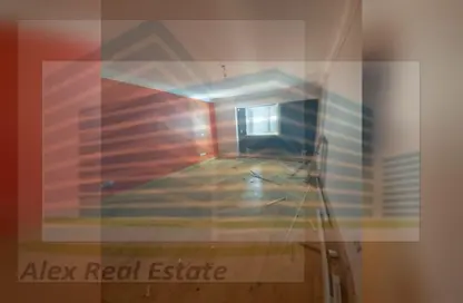 Office Space - Studio - 2 Bathrooms for rent in Smouha Square - Smouha - Hay Sharq - Alexandria