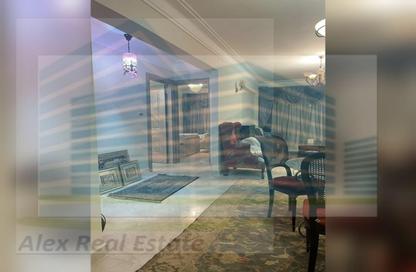 Apartment - 2 Bedrooms - 1 Bathroom for rent in Kafr Abdo St. - Kafr Abdo - Roushdy - Hay Sharq - Alexandria