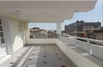 Apartment - 3 Bedrooms - 3 Bathrooms for sale in Dr Michel Bakhoum St. - Dokki - Giza